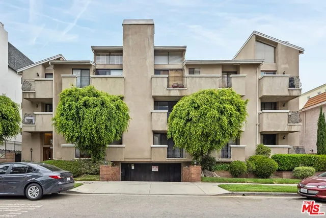 $1,075,000 | 1630 South Bentley Avenue, Unit 202, Los Angeles, CA 90025