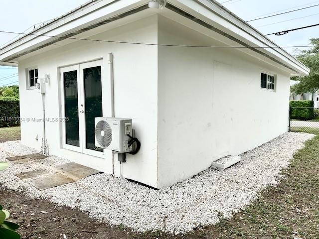 3801 Ponce De Leon, Unit EFFICIENCY Coral Gables, FL 33134 - Photo 12 of 16 a view of a entryway front of a house