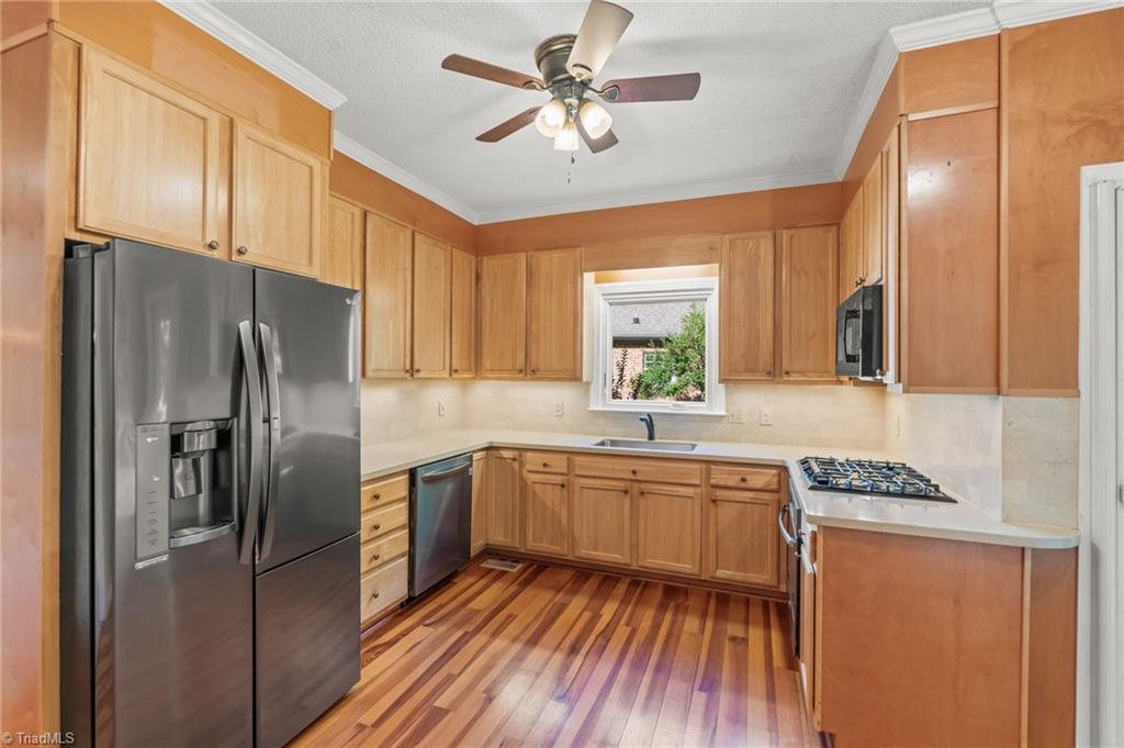 921 Flicker Lane High Point, NC 27262 - Photo 17 of 34