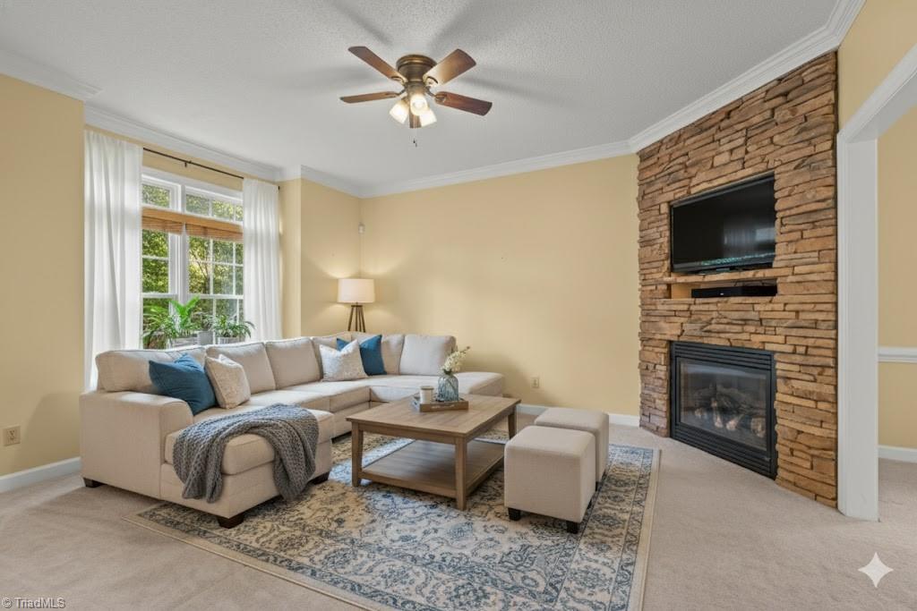 921 Flicker Lane High Point, NC 27262 - Photo 7 of 34 Virtually Staged