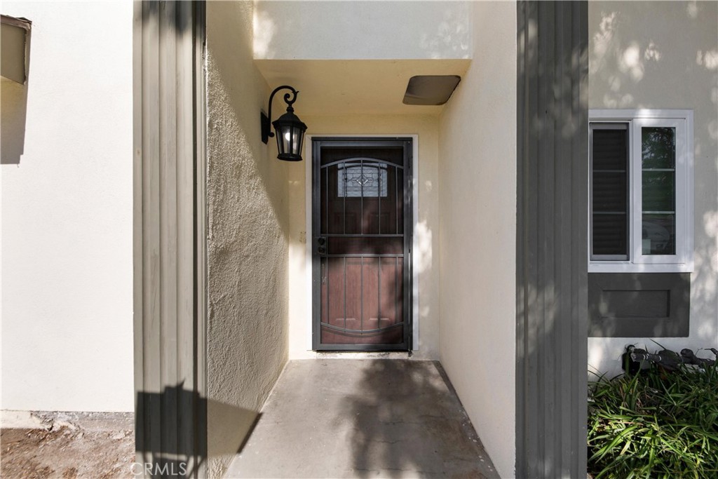 2104 Lysander Avenue Simi Valley, CA 93065 - Photo 2 of 36