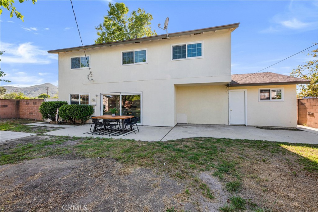 2104 Lysander Avenue Simi Valley, CA 93065 - Photo 26 of 36