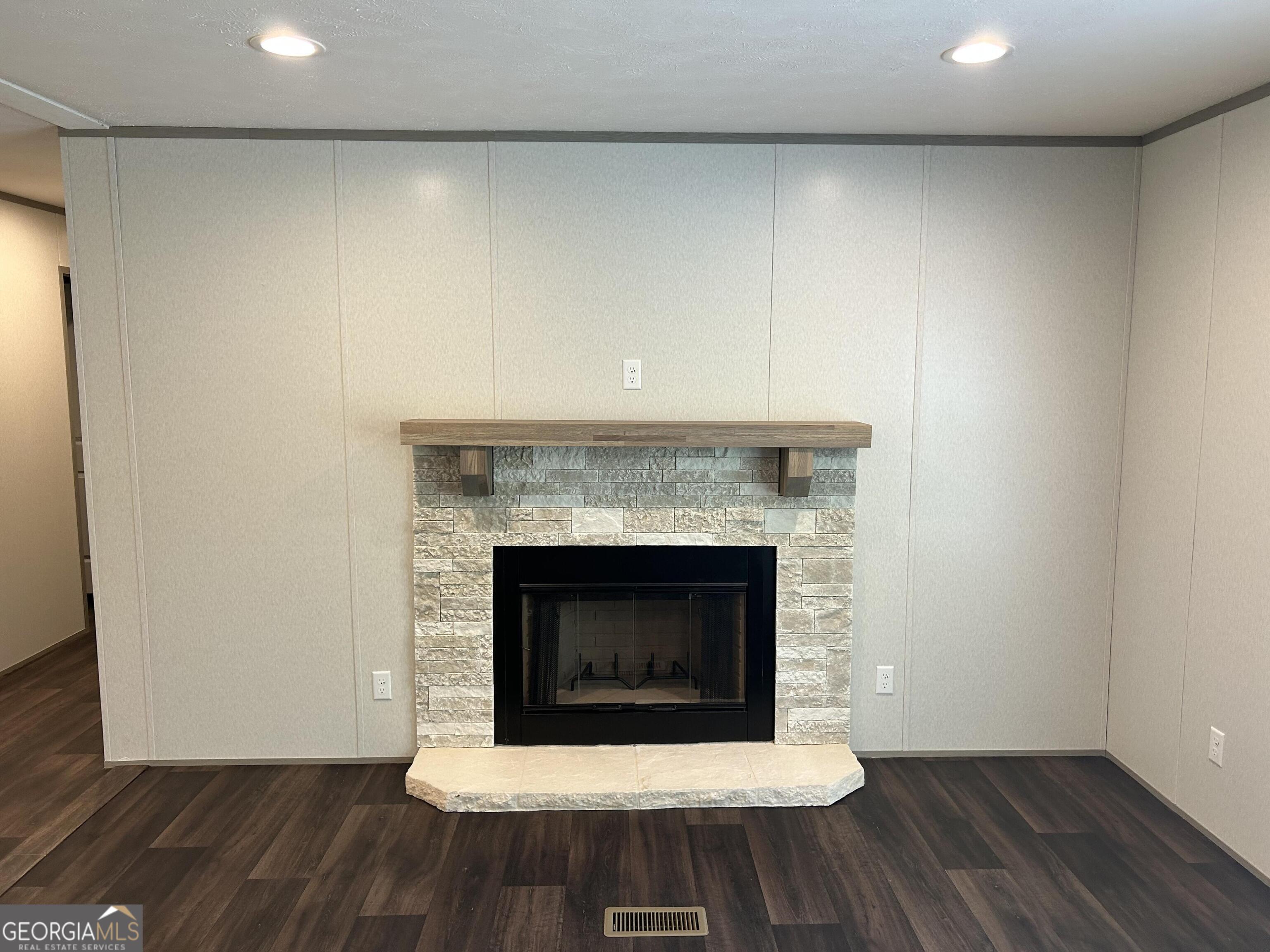 1156 Huntington Road Elberton, GA 30635 - Photo 4 of 24