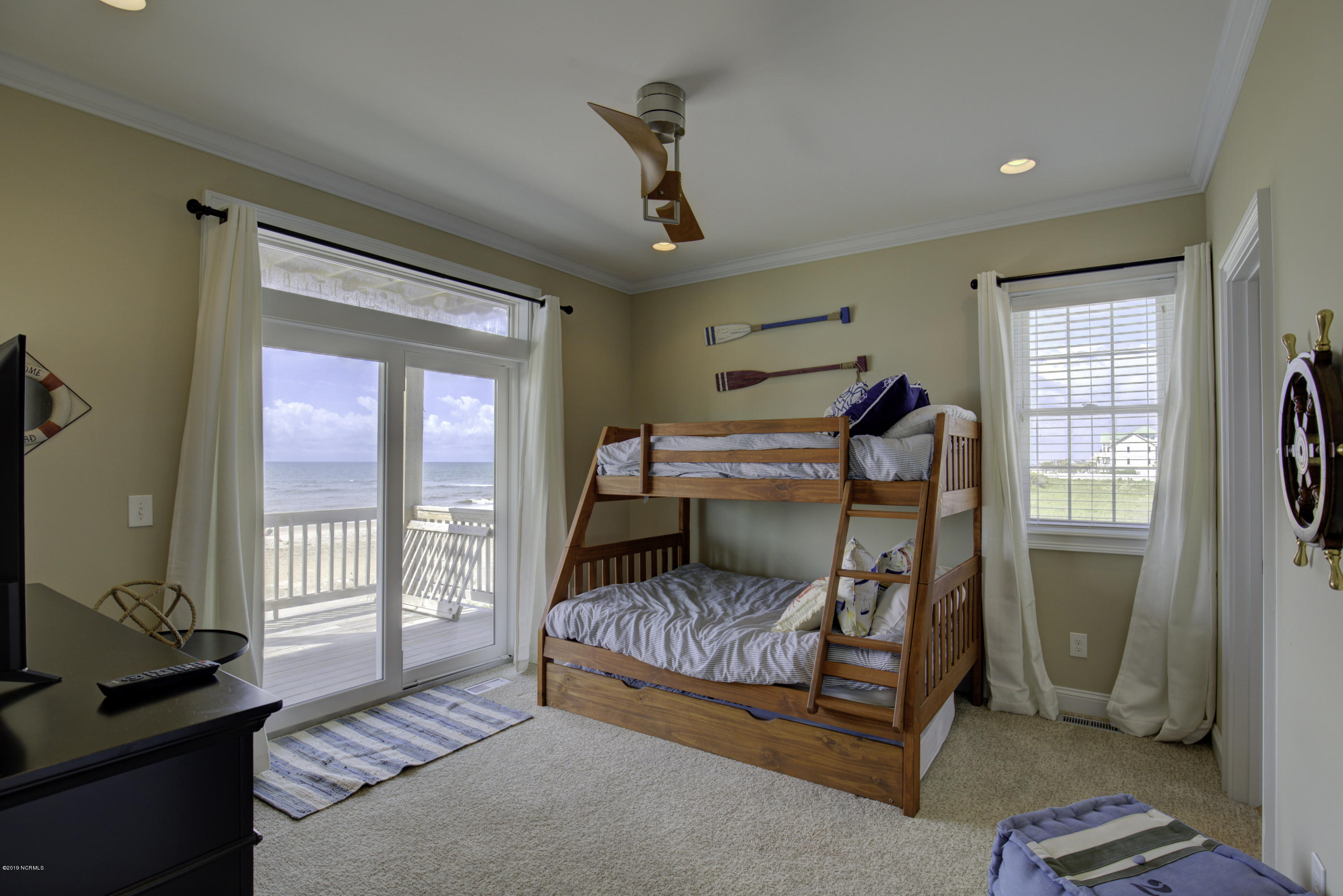 706 New River Inlet Road North Topsail Beach, NC 28460 - Photo 39 of 53 706 NRIR - Interiors_39