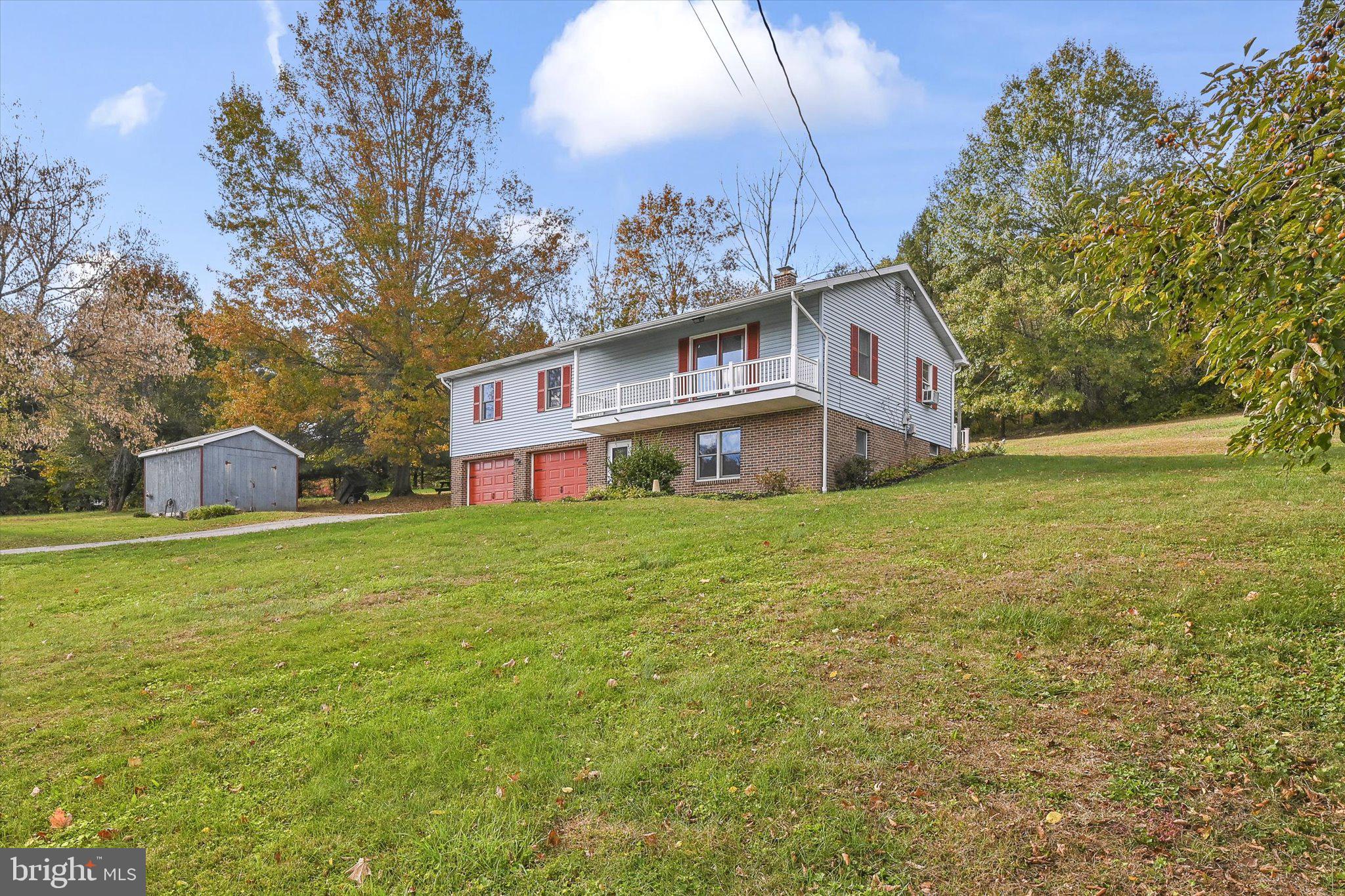 340 Graham Lane Windsor, PA 17366 - Photo 4 of 41 Gallery Image 4