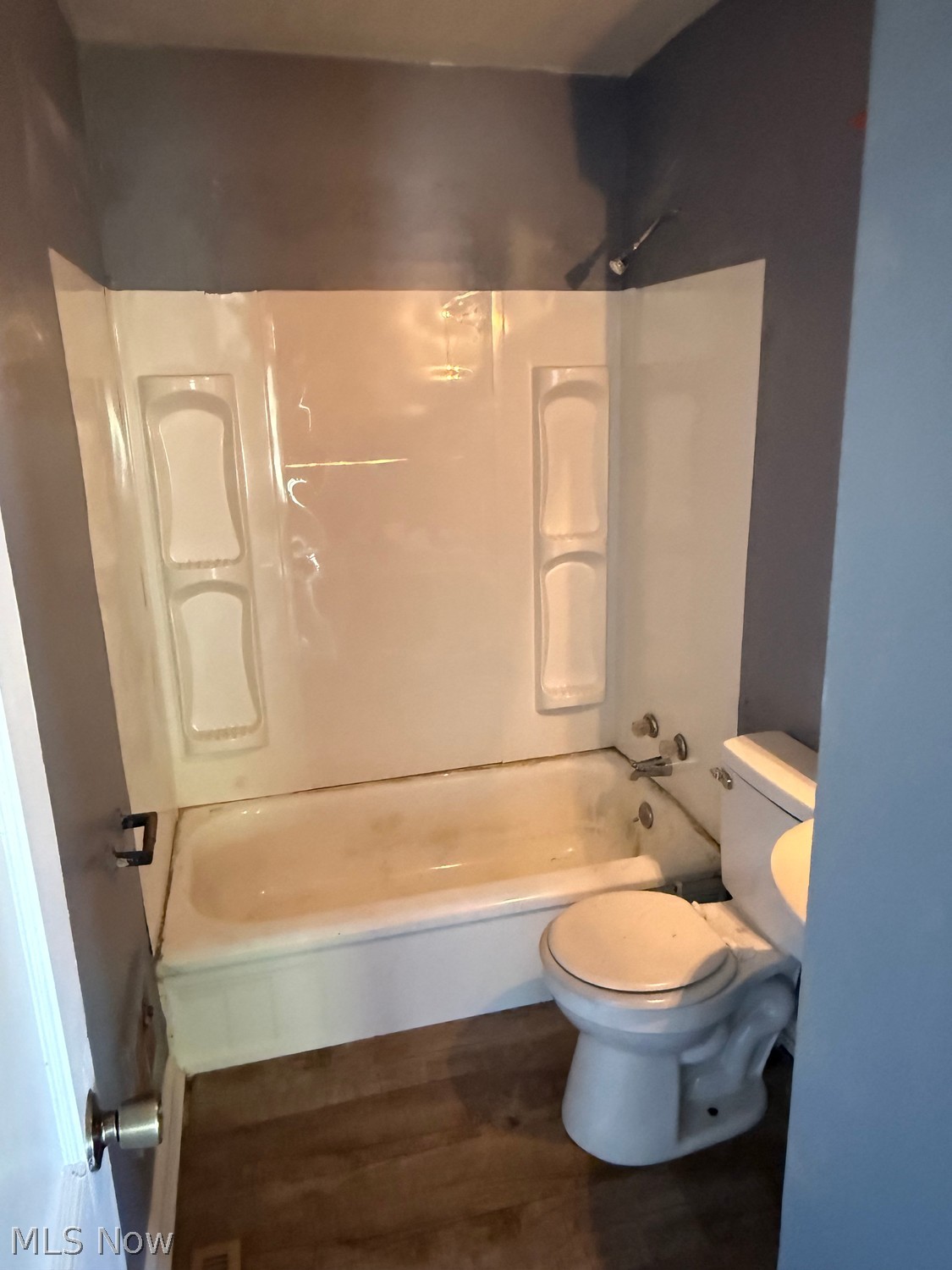 473 Robinson Road Campbell, OH 44405 - Photo 6 of 16 Gallery Image 6