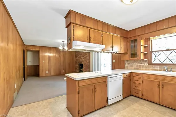 $318,000 | 1871 Boone Trail, North Wilkesboro, NC 28659