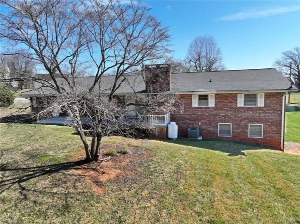 $318,000 | 1871 Boone Trail, North Wilkesboro, NC 28659