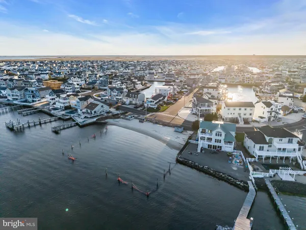 $2,850,000 | 1166 Jennifer Lane, Manahawkin, NJ 08050