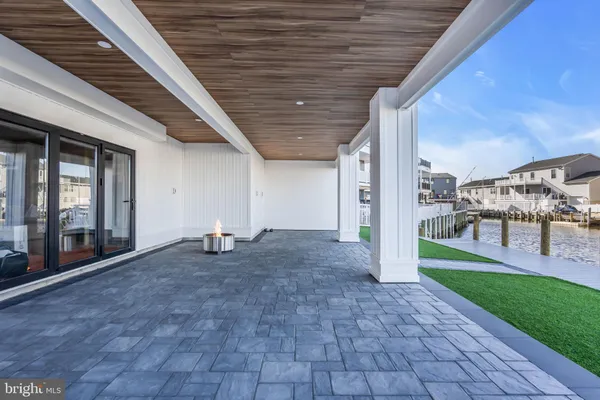 $2,850,000 | 1166 Jennifer Lane, Manahawkin, NJ 08050