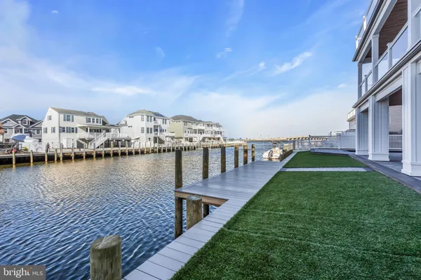 $2,850,000 | 1166 Jennifer Lane, Manahawkin, NJ 08050