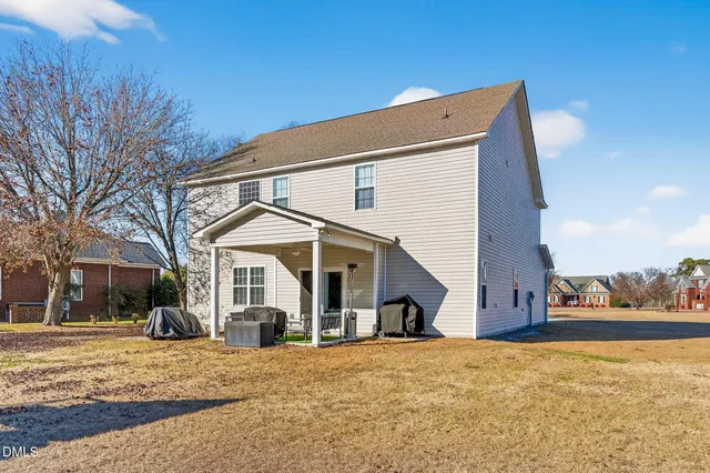 $379,000 | 108 Pointe Drive, La Grange, NC 28551