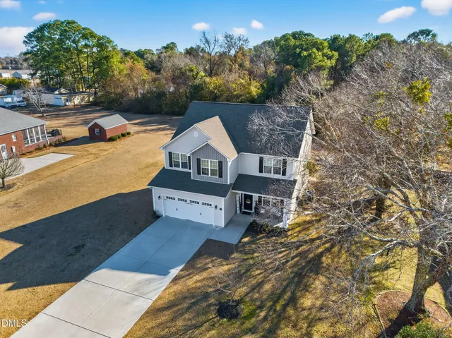 $379,000 | 108 Pointe Drive, La Grange, NC 28551