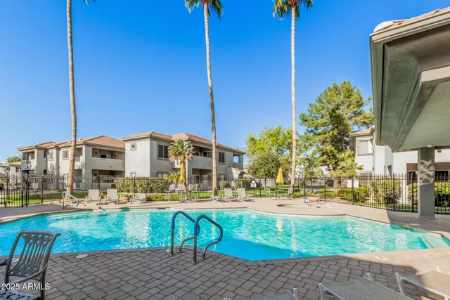a building view with outdoor space