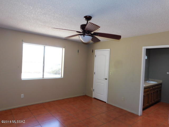 9540 East Stefan Road Tucson, AZ 85748 - Photo 8 of 13