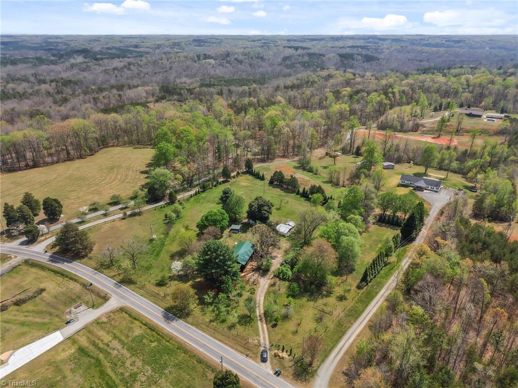 256 Bear Road Madison, NC 27025 - Photo 41 of 50