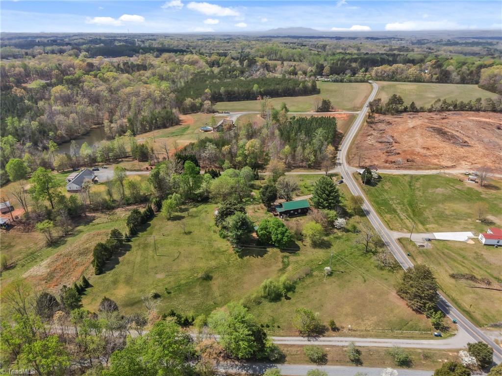 256 Bear Road Madison, NC 27025 - Photo 44 of 50