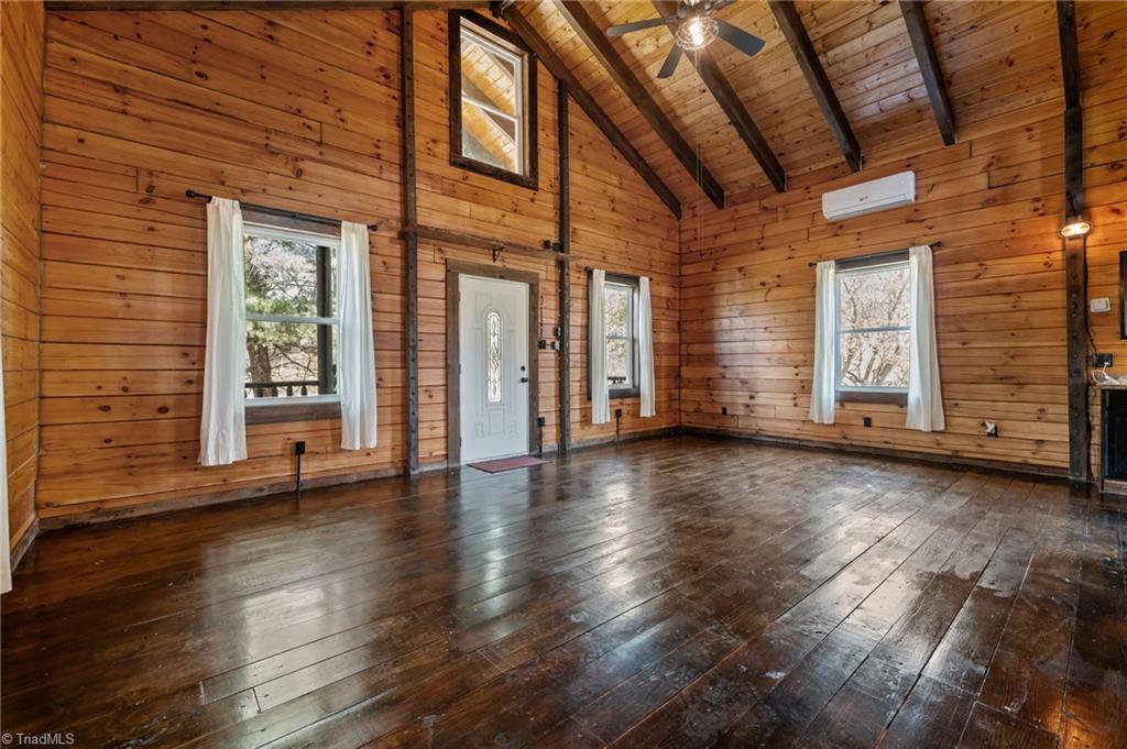 256 Bear Road Madison, NC 27025 - Photo 9 of 50