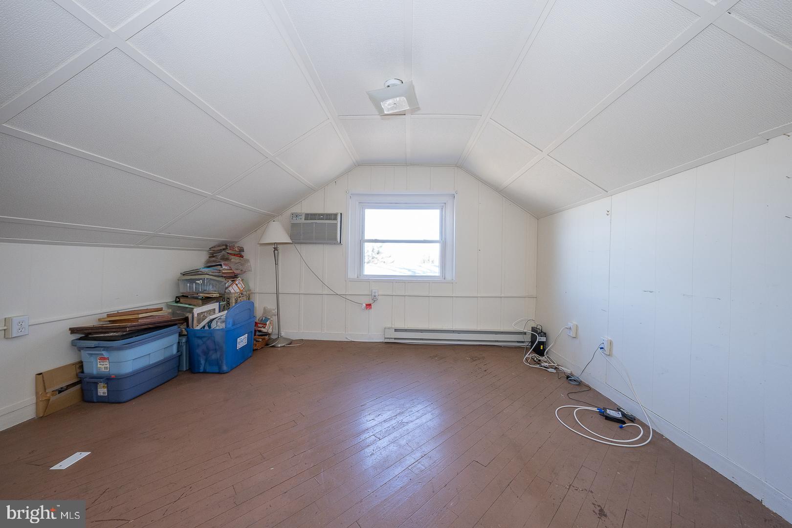 63 Barren Road Newtown Square, PA 19073 - Photo 36 of 52 Second floor bedroom 3 w painted wood floor