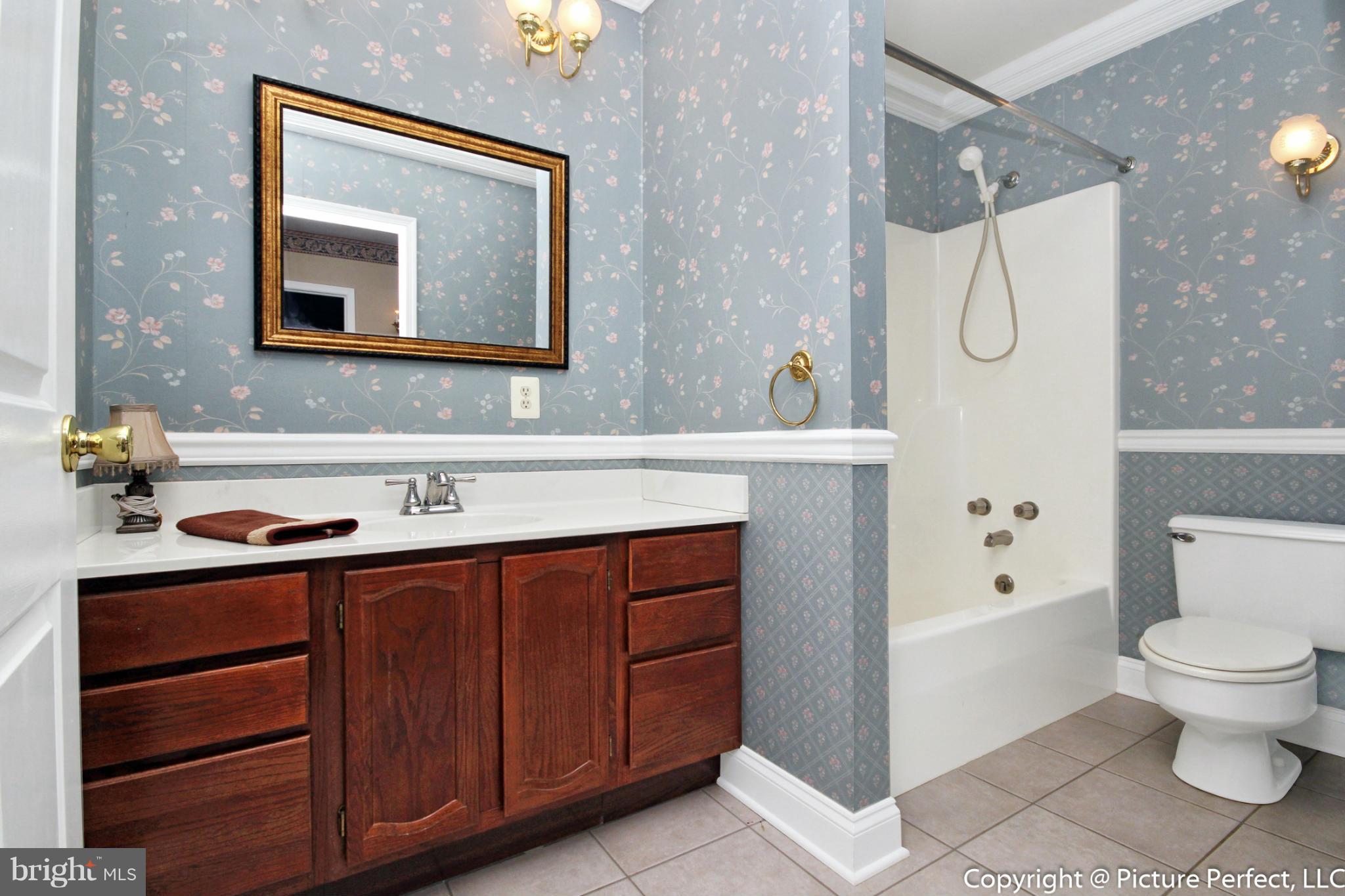 4919 Sundown Road Laytonsville, MD 20882 - Photo 24 of 30 Bath