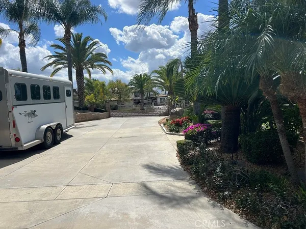 $1,650,000 | 16130 Reiner Circle, Riverside, CA 92504