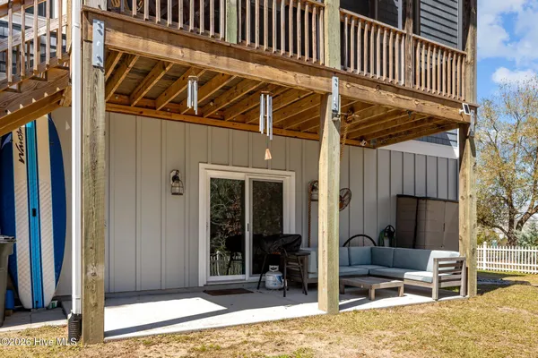 $899,000 | 310 Lord Berkley Drive, Emerald Isle, NC 28594