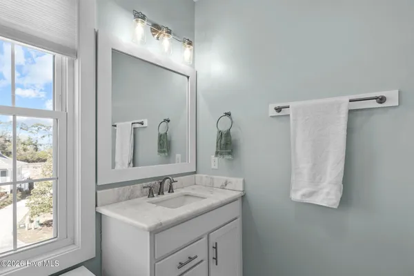 $899,000 | 310 Lord Berkley Drive, Emerald Isle, NC 28594