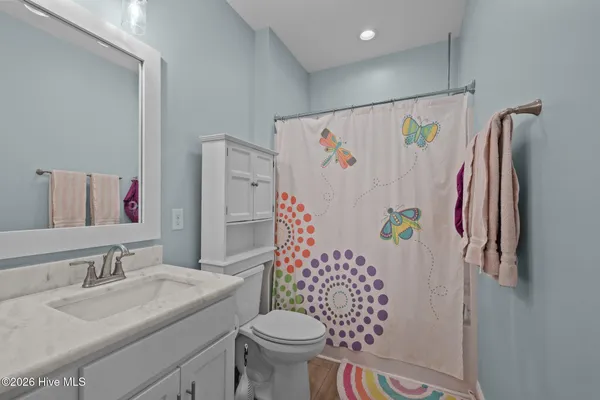 $899,000 | 310 Lord Berkley Drive, Emerald Isle, NC 28594