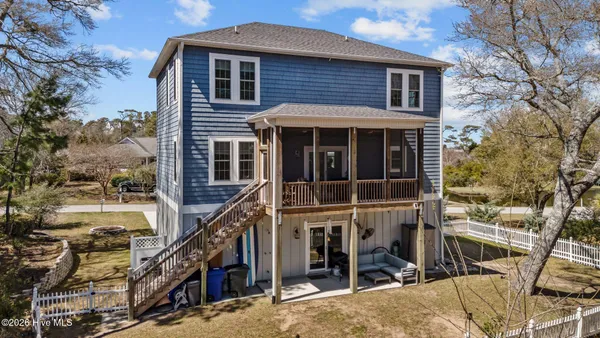 $899,000 | 310 Lord Berkley Drive, Emerald Isle, NC 28594
