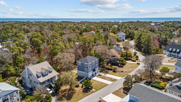 $899,000 | 310 Lord Berkley Drive, Emerald Isle, NC 28594