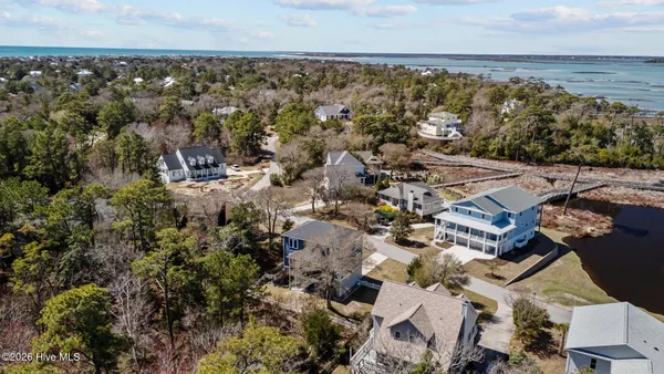 $899,000 | 310 Lord Berkley Drive, Emerald Isle, NC 28594