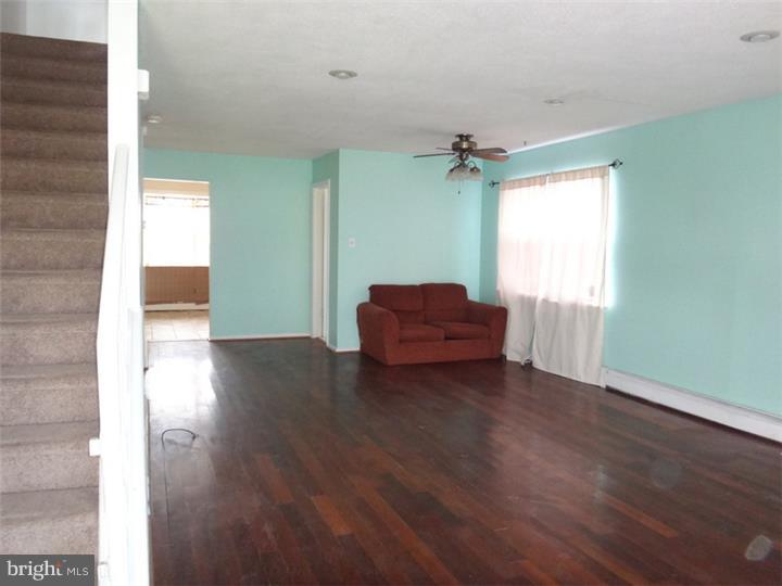 231 West Providence Road Aldan, PA 19018 - Photo 3 of 21 Living Room