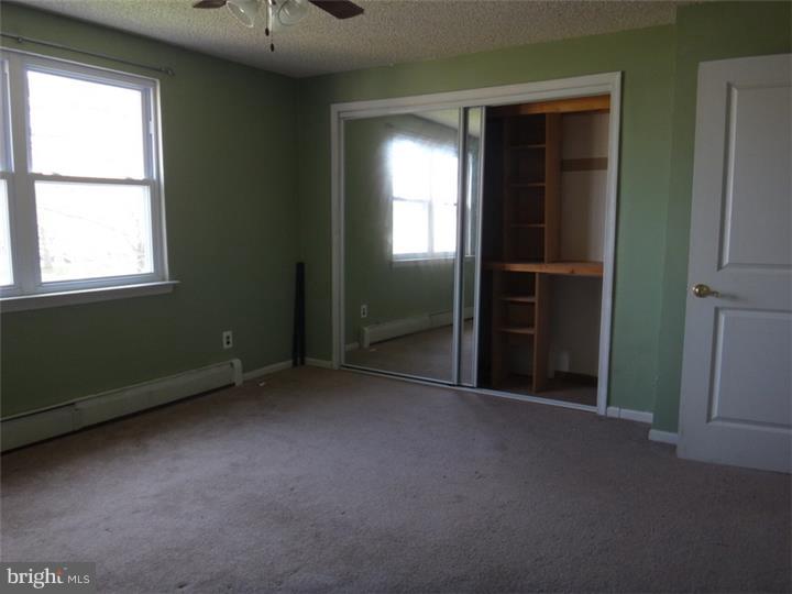 231 West Providence Road Aldan, PA 19018 - Photo 9 of 21 Bedroom - Main