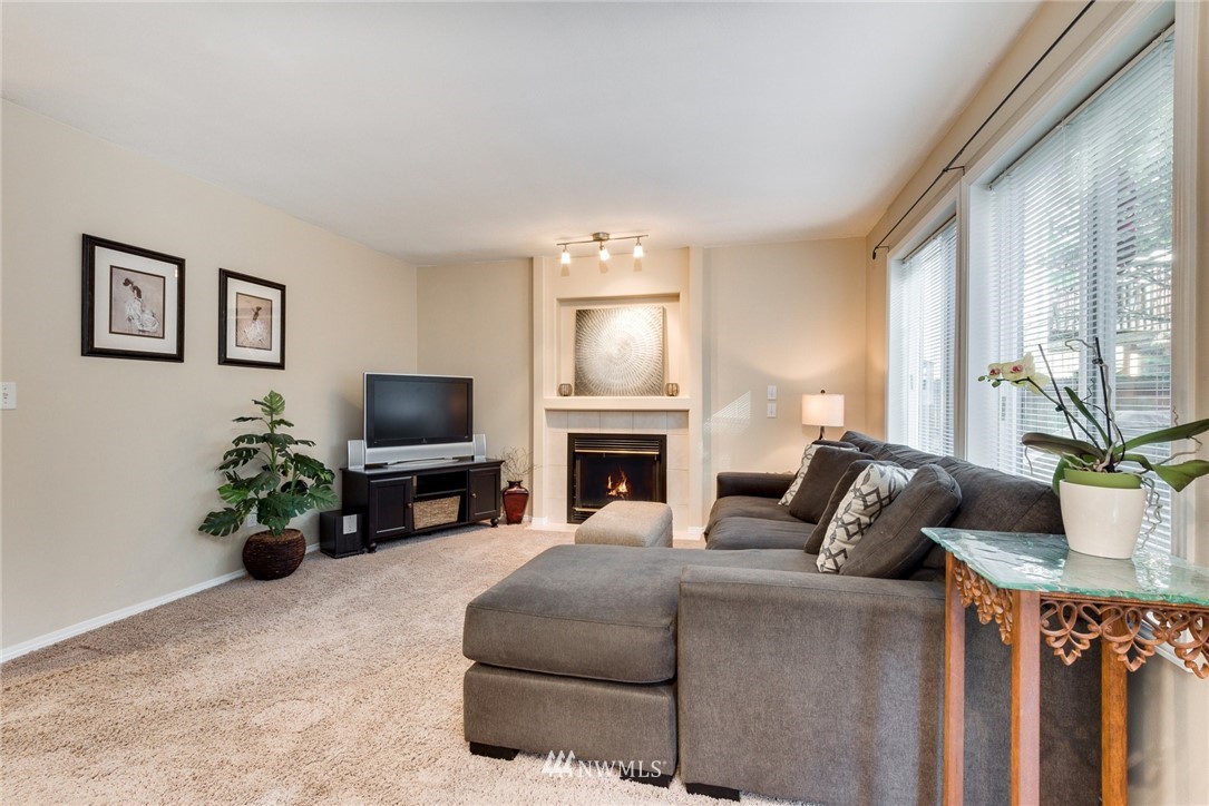 3418 201st Place Southeast Bothell, WA 98012 - Photo 11 of 25