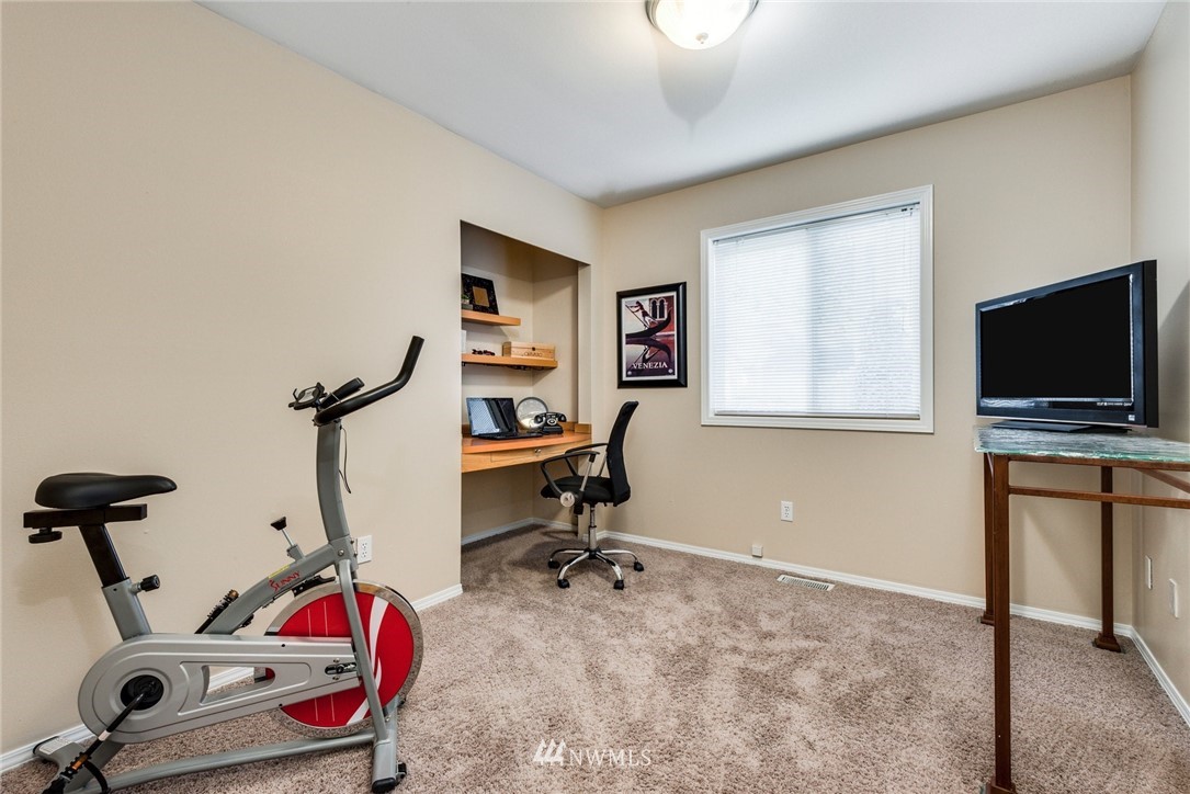 3418 201st Place Southeast Bothell, WA 98012 - Photo 22 of 25