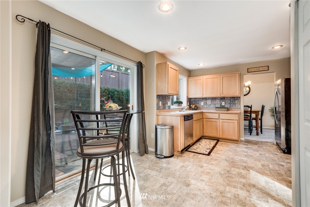 3418 201st Place Southeast Bothell, WA 98012 - Photo 8 of 25