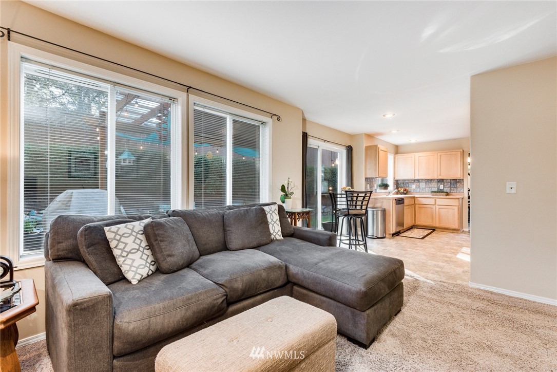 3418 201st Place Southeast Bothell, WA 98012 - Photo 10 of 25