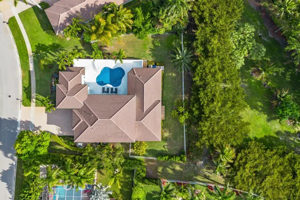 $1,850,000 | 12295 Equine Lane, Wellington, FL 33414