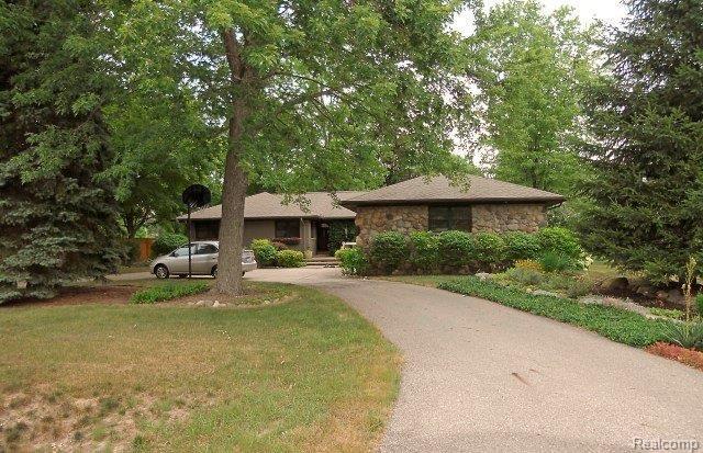 295 Booth Road Troy, MI 48085 - Photo 1 of 25 295 Booth Rd