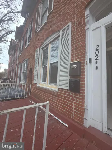 $1,275 | 202 South 6th Street, Reading, PA 19602