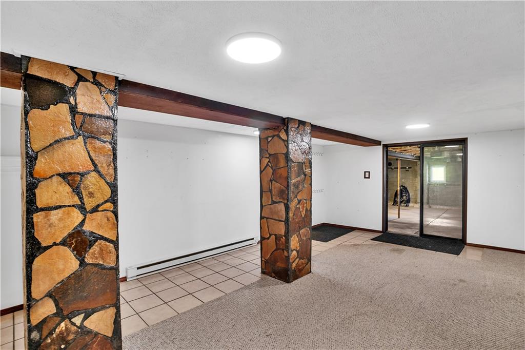 143 Northview Circle Beaver, PA 15009 - Photo 30 of 41 an empty room with closet and a chandelier fan