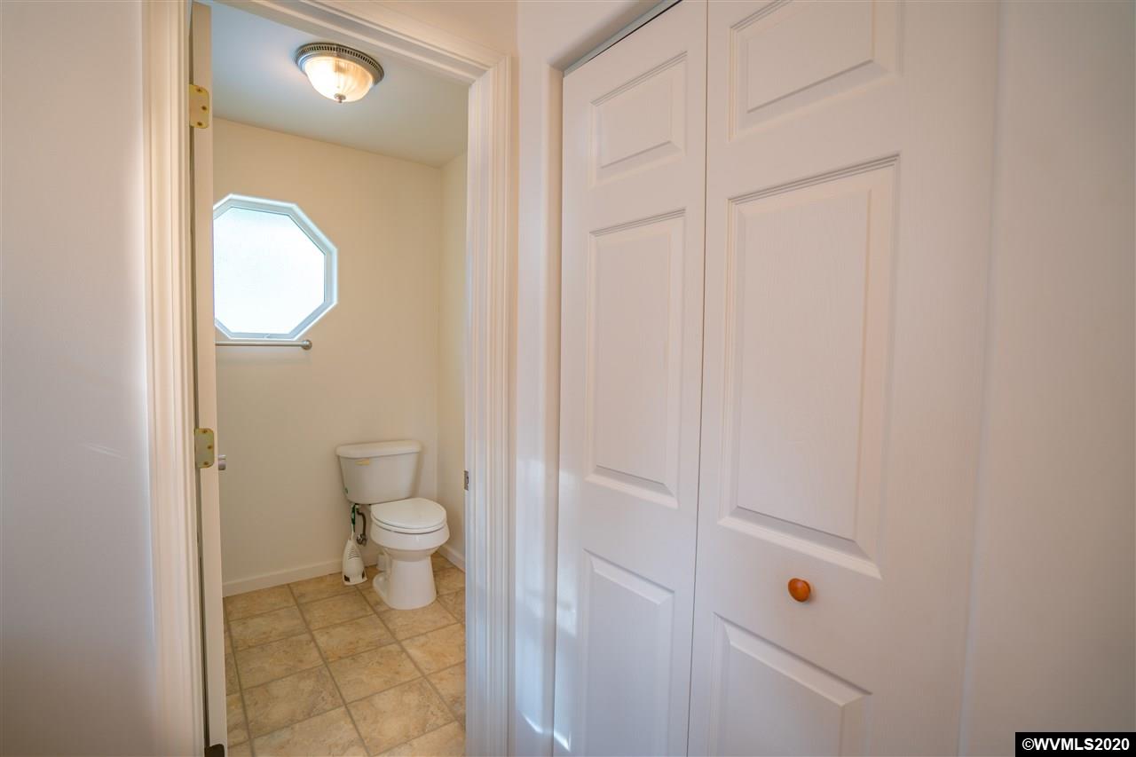 2508 Liberty Road Dallas, OR 97338 - Photo 20 of 41