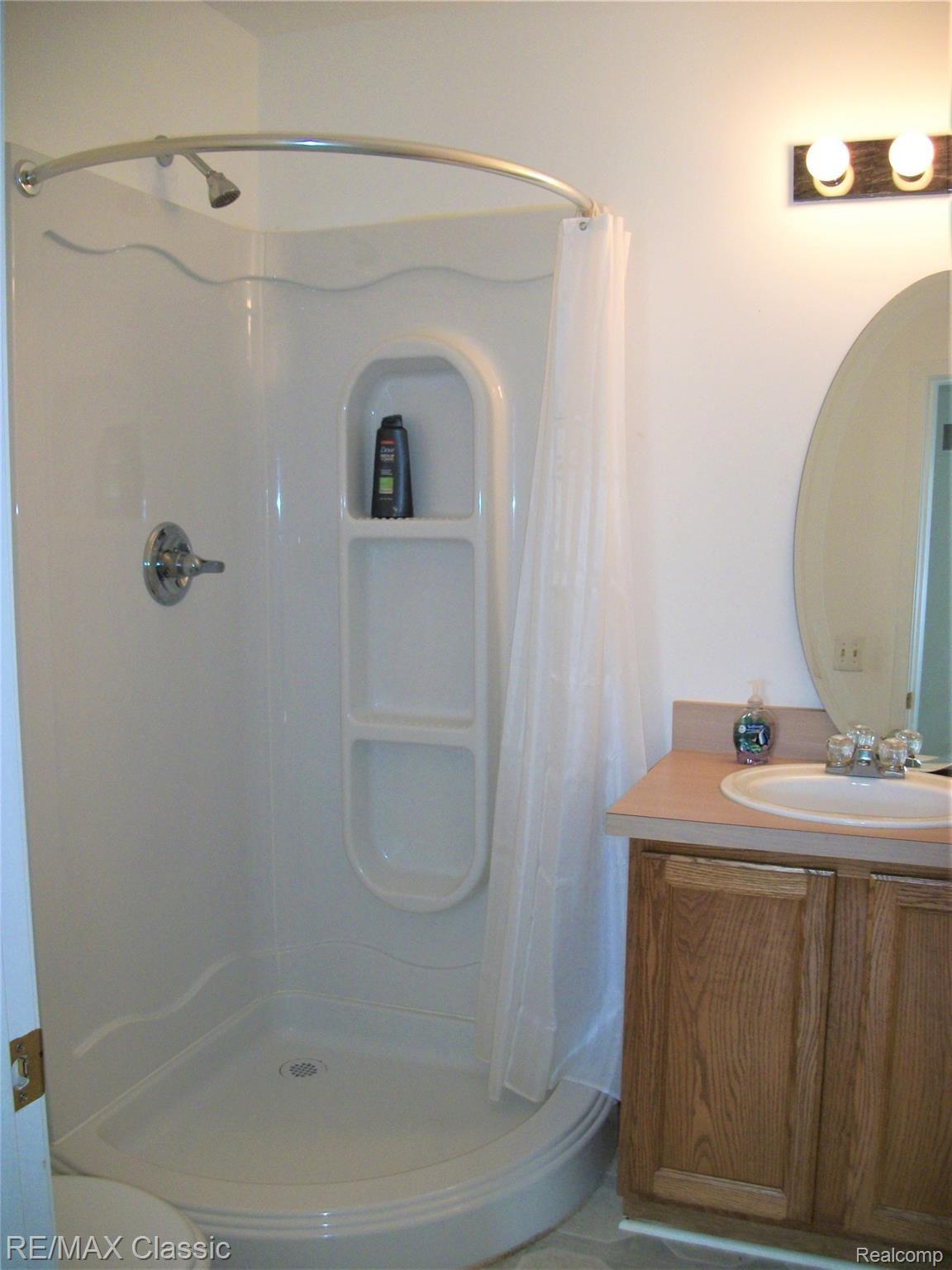 11455 North Nicholson Road Fowlerville, MI 48836 - Photo 19 of 28 103_3225.jpg