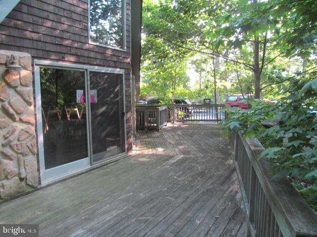 14555 Cherry Lane Ridgely, MD 21660 - Photo 6 of 26 large desk