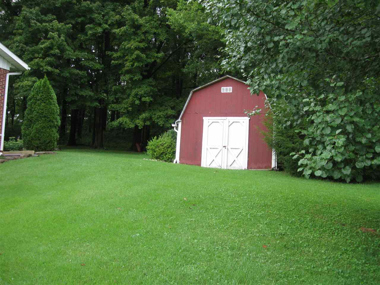 2224 North Pike Road Bedford, IN 47421 - Photo 5 of 20
