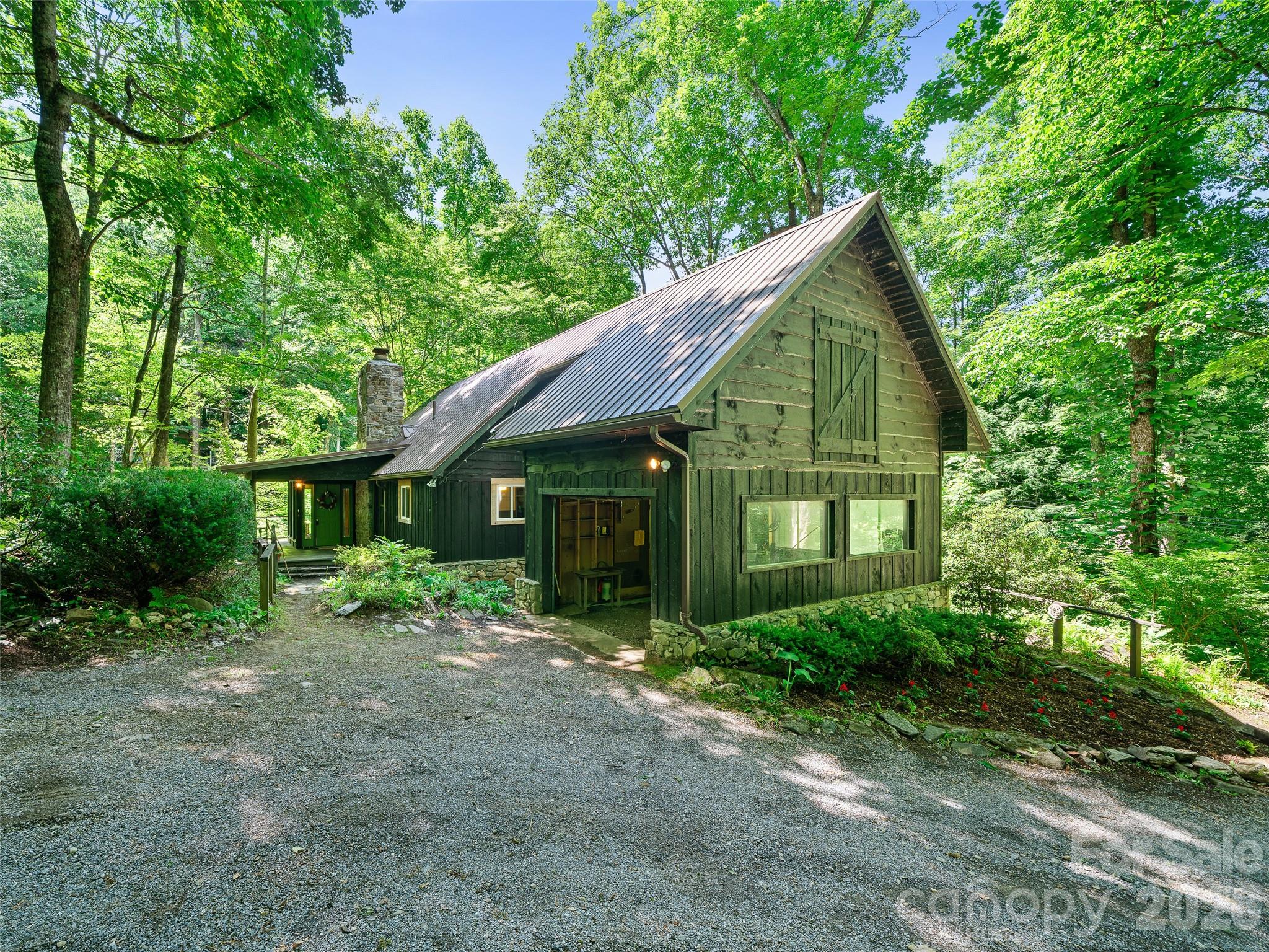 552 North Fork Road Burnsville, NC 28714 - Photo 1 of 48
