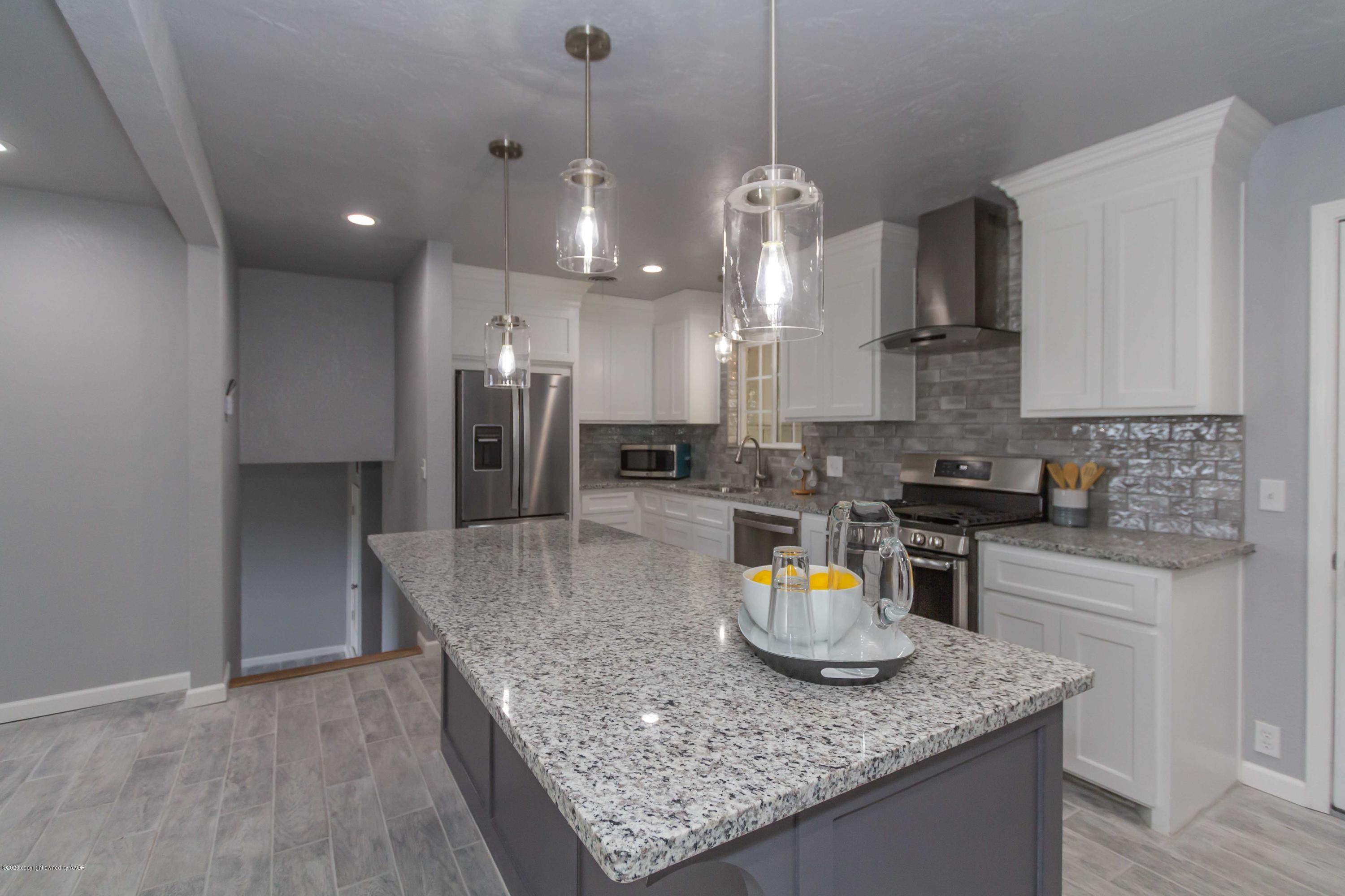 4217 Gary Lane Amarillo, TX 79110 - Photo 11 of 58 KITCHEN VIEW 2