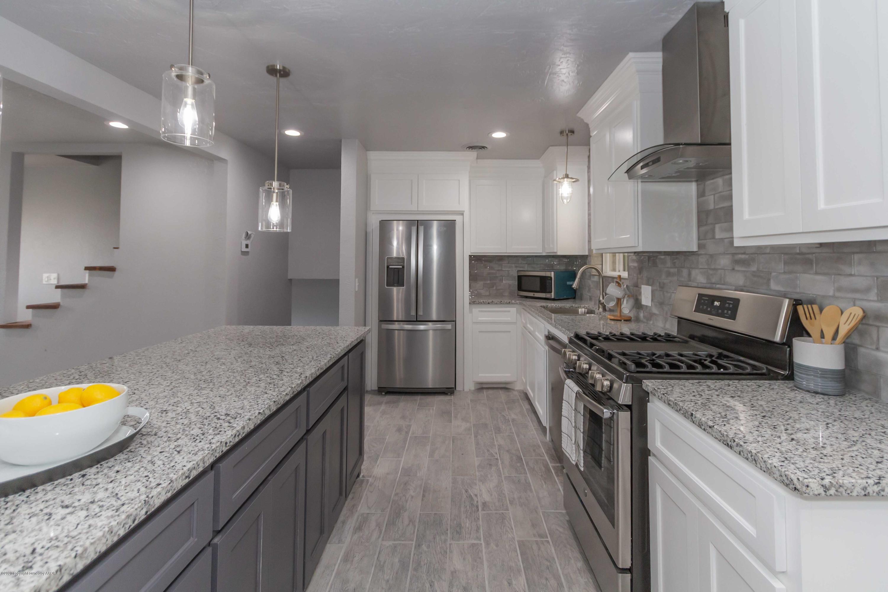 4217 Gary Lane Amarillo, TX 79110 - Photo 12 of 58 KITCHEN VIEW 3