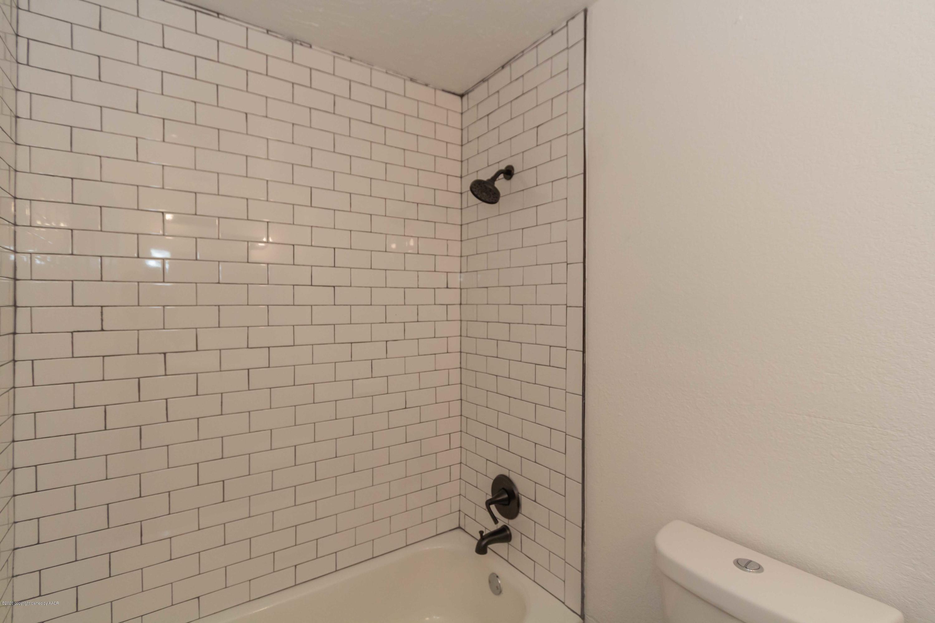 4217 Gary Lane Amarillo, TX 79110 - Photo 27 of 58 MASTER BATH VIEW 3