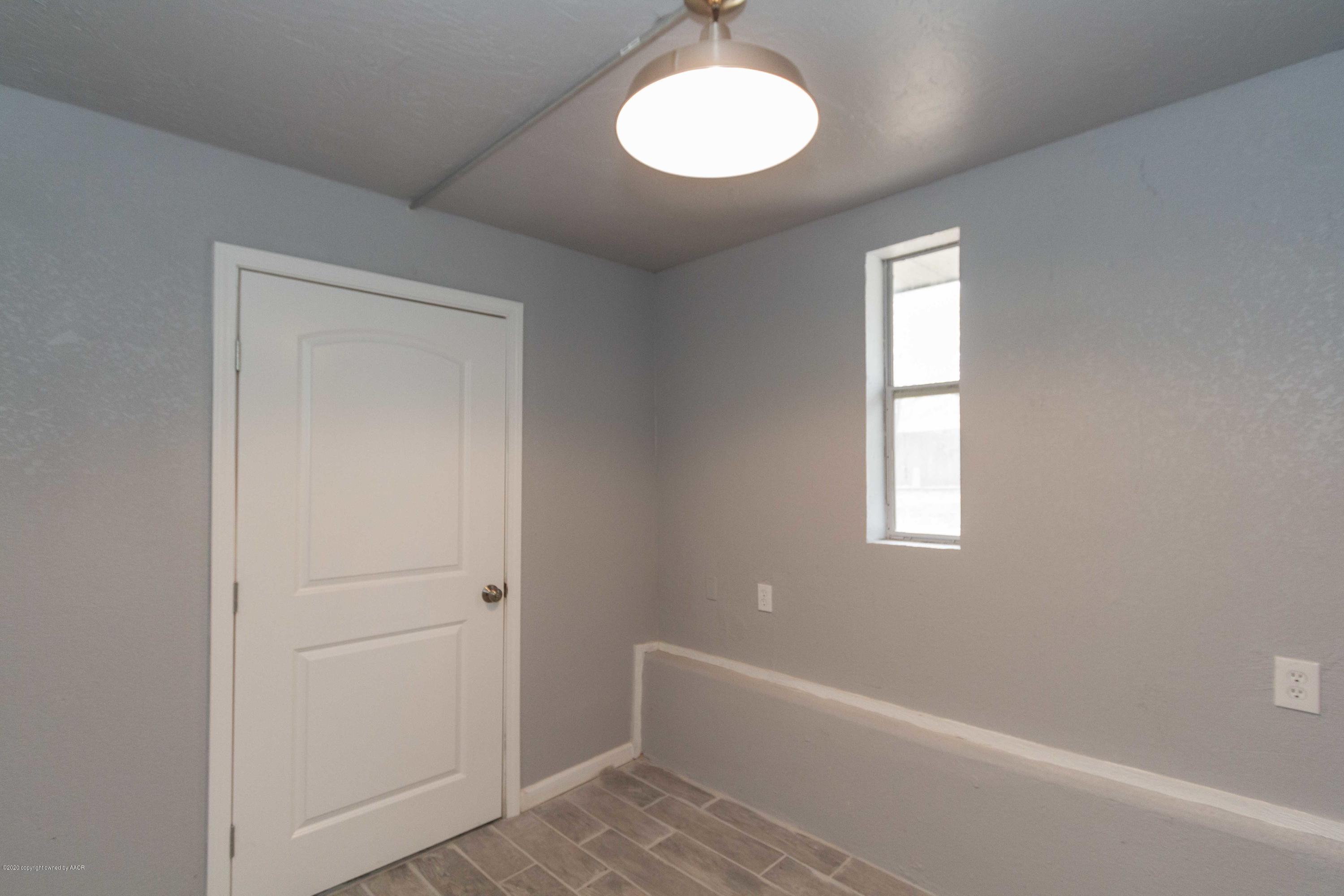 4217 Gary Lane Amarillo, TX 79110 - Photo 46 of 58 UTILITY VIEW 2